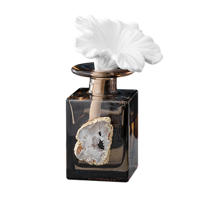 Hotel Glass Bottle Oil Reed Diffuser Flameless Fragrance Fiber Rattan Stick Gold Metal Lid