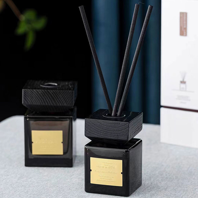 Black Glass Bottle With Wooden Lid DPMA Aroma Reed Diffuser And Oil 100ml