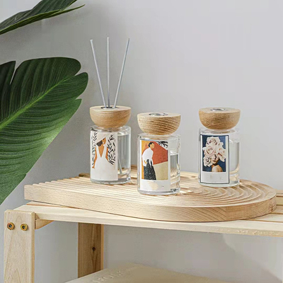 Aromatherapy Essential Oil Fragrance Perfume Glass Bottle Reed Diffuser With Wooden Lid