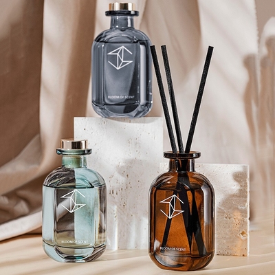 French Perfume Rattan Stick Gift Box Glass Bottle Reed Diffuser With Natural Essential Oil