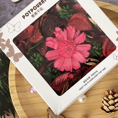 OEM Scented Rose Petal Potpourri Dry Flower 110g For Spring