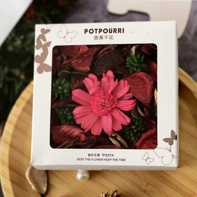 OEM Scented Rose Petal Potpourri Dry Flower 110g For Spring